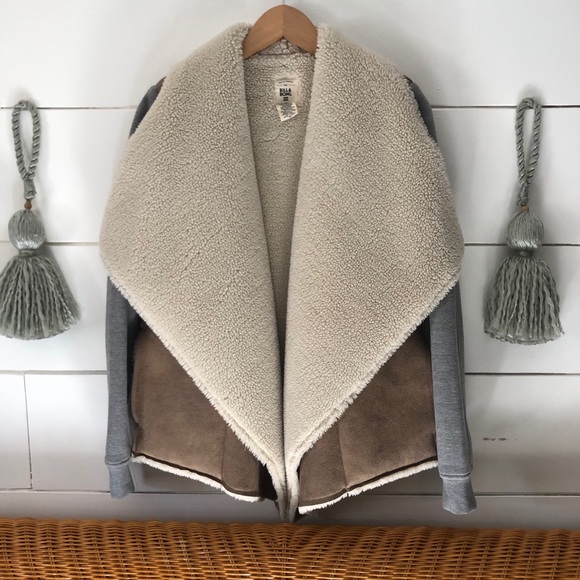 Shearling style jacket by Billabong - Picture 3 of 5